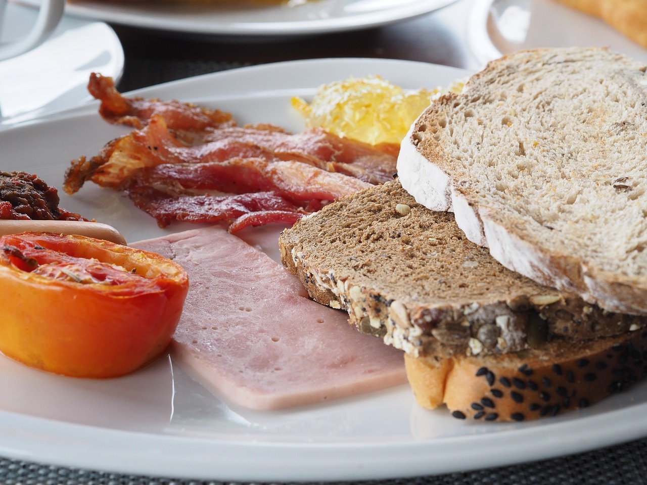Colazione salata e dolce: piatti appetitosi per mantenere alta l'energia durante la giornata.